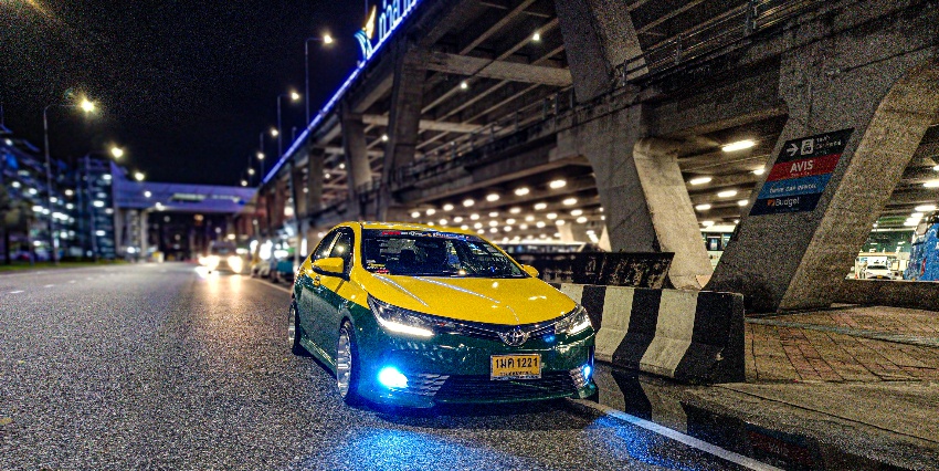 Pee​ Taxi​ Thai​ 